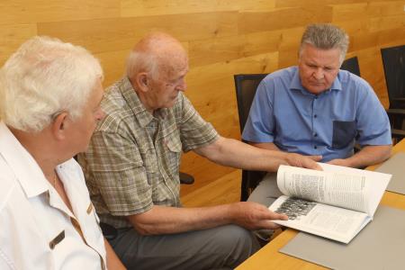 SPREJEM PRI ŽUPANU DAVID KAVČIČ IN FRANC PERKO DRUŠTVO RUDOLFA MAISTRA 07 FOTO LJUBO VUKELIČ